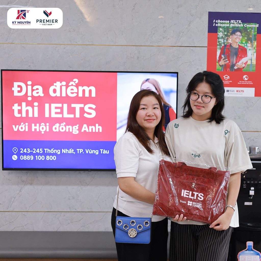 Theo dõi tiến độ cùng phụ huynh